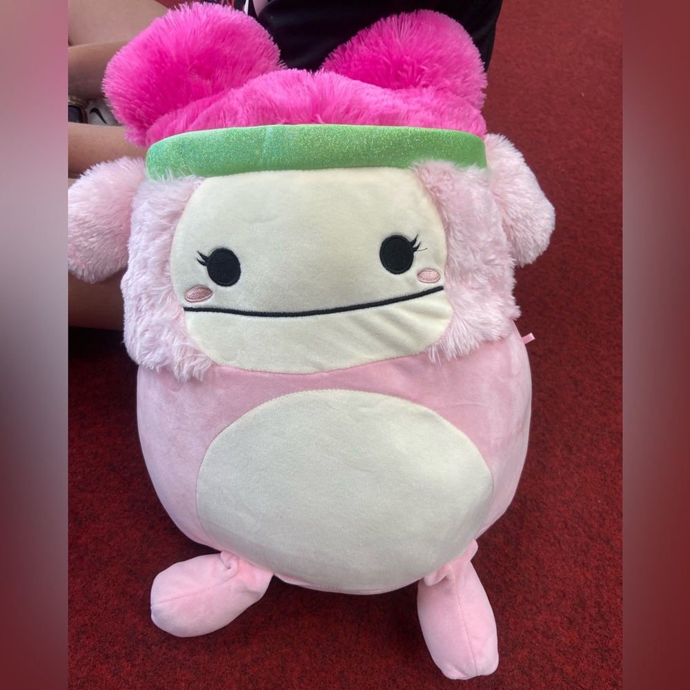Zyan, a pink and white 14 inch squishmallow! in really good condition!